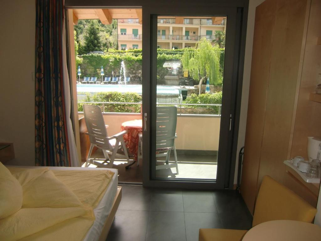 Beach Hotel Du Lac Malcesine Zimmer foto
