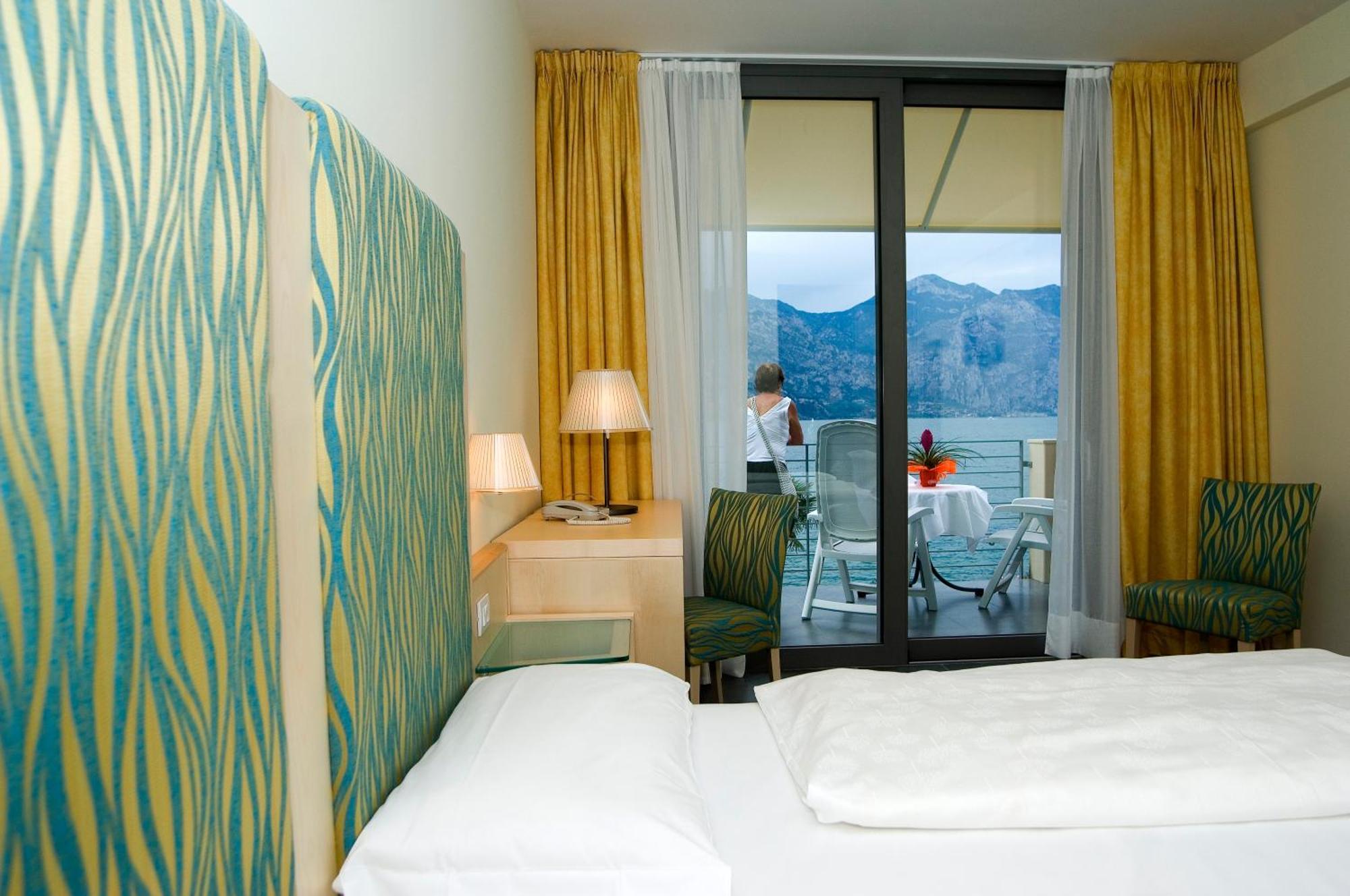 Beach Hotel Du Lac Malcesine Exterior foto